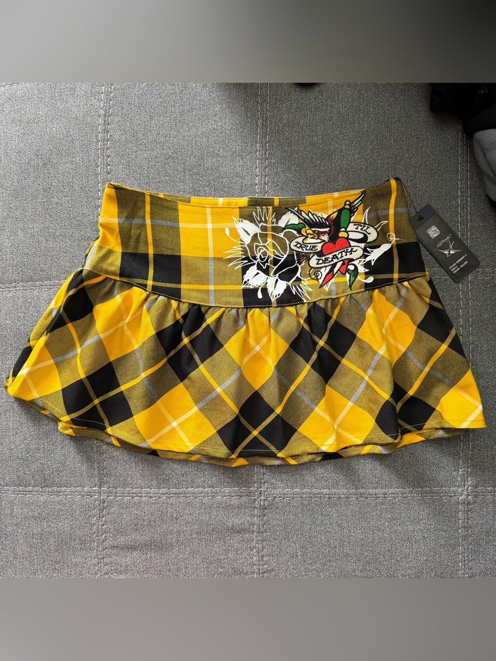 New y2k Ed Hardy Yellow Black Plaid Pleated Skirt Graphic Size S